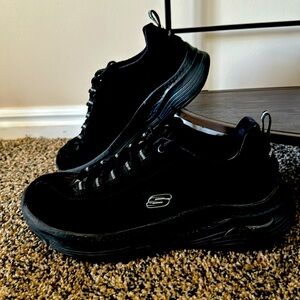Sketchers Shoes
